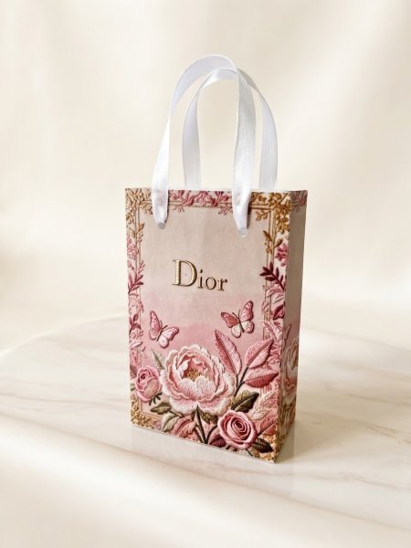 كيس Dior