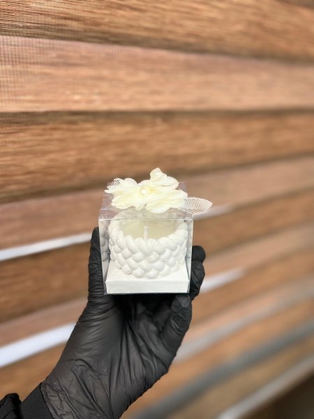 شمعة جبس مُجدلة