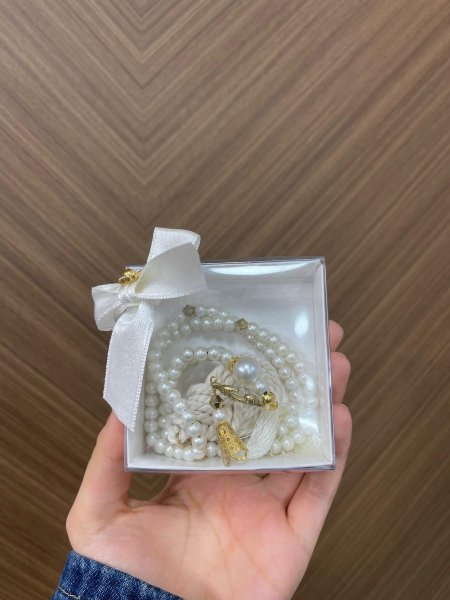 مدالية مكرمية مع مسبحة